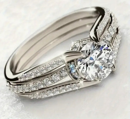 Elegant CZ Engagement ring silvery